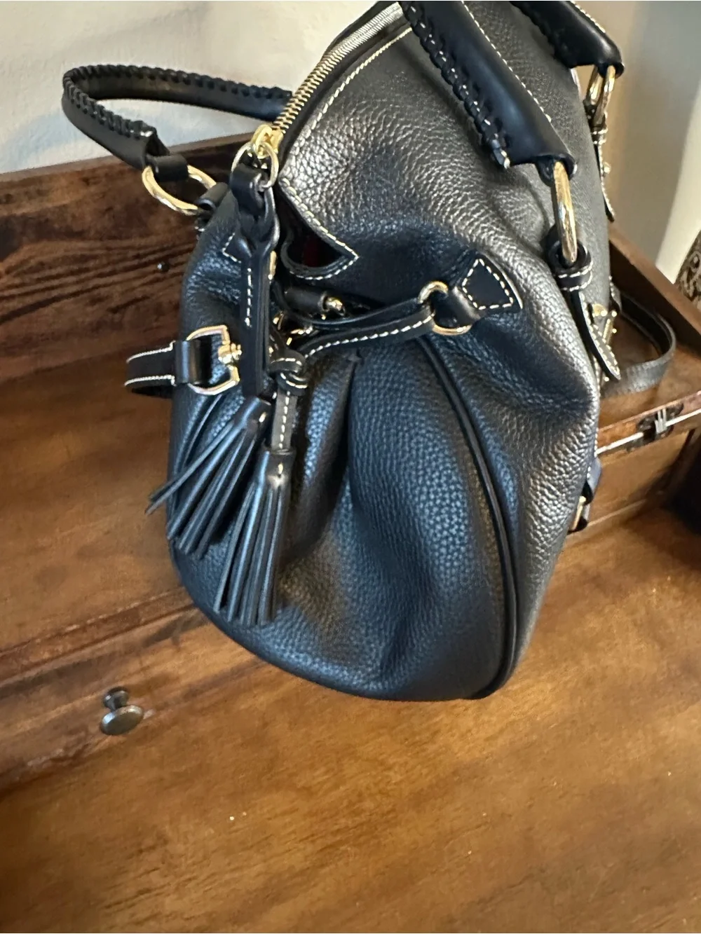 Dooney & Bourke $588 MSRP Pebble Grain Leather Satchel Crossbody